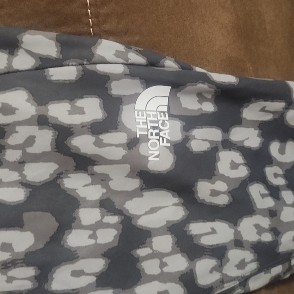 The North Face Girl's FlashDry Geometric Print Leggings Size Medium 10/12 Gray - Picture 3 of 7